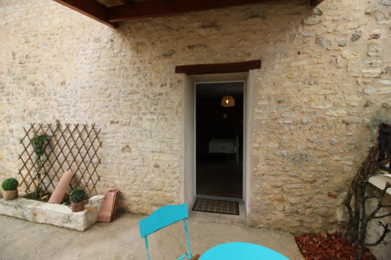 Les Petits Jardins De Cisse Chambre De Charme Εξωτερικό φωτογραφία
